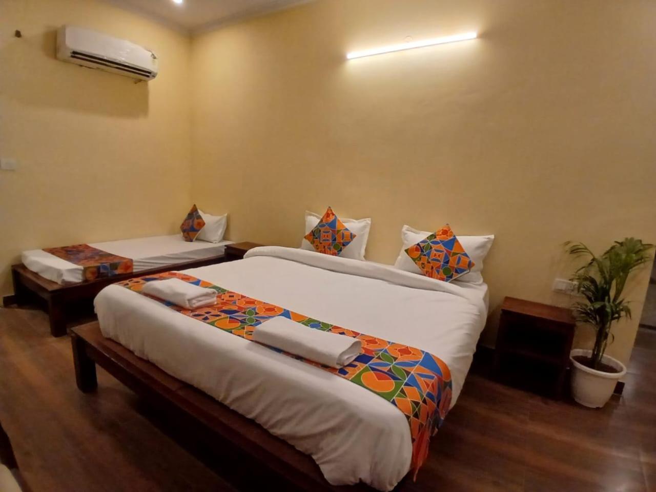 Hotel G M I, Sikar Road Jaipur Exterior foto