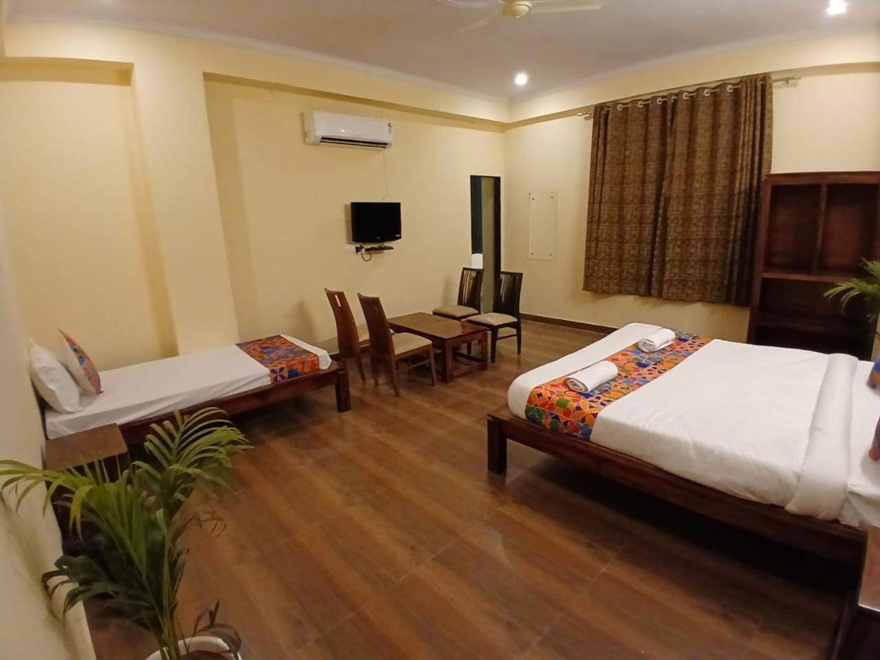 Hotel G M I, Sikar Road Jaipur Exterior foto