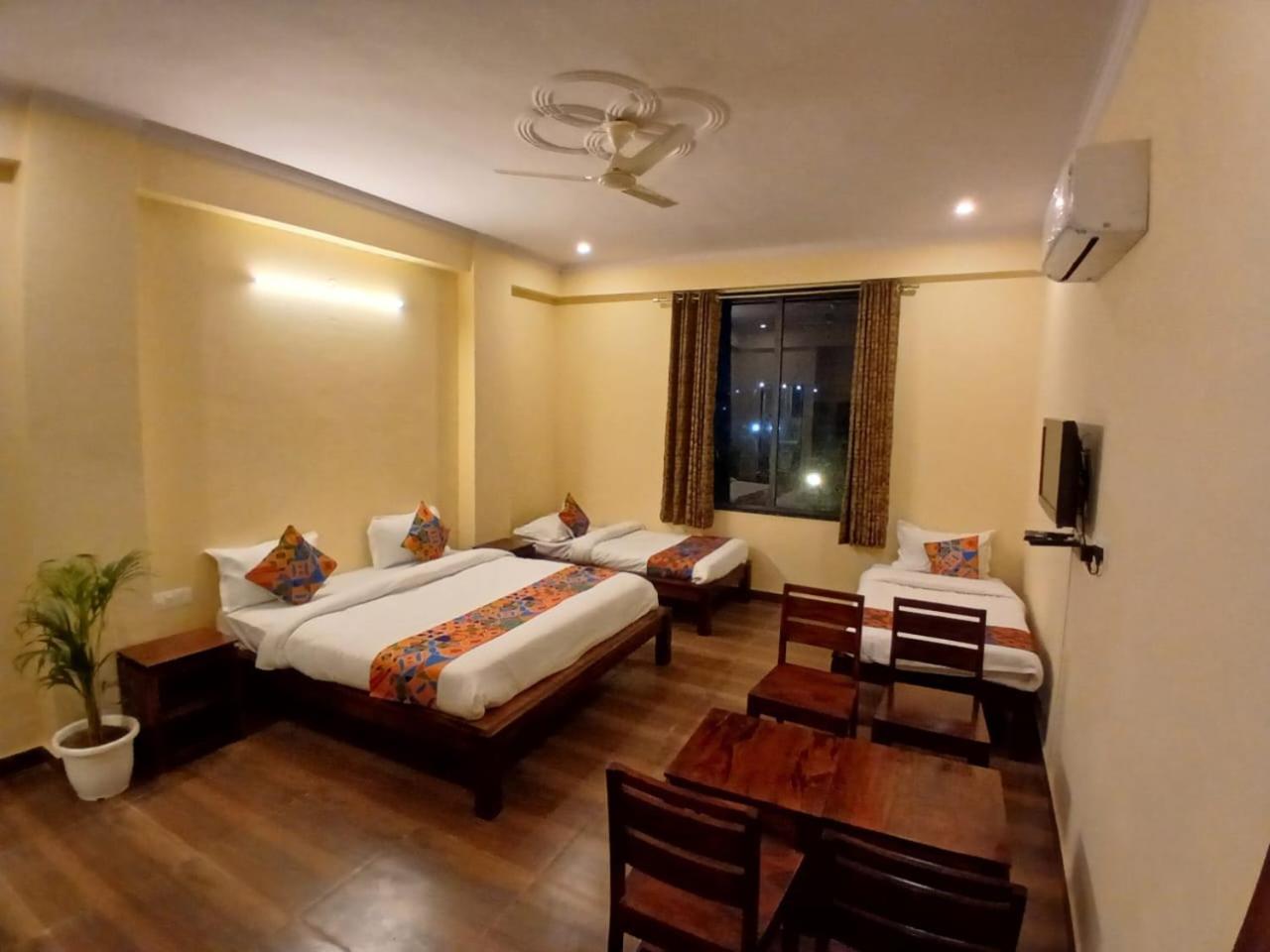 Hotel G M I, Sikar Road Jaipur Exterior foto